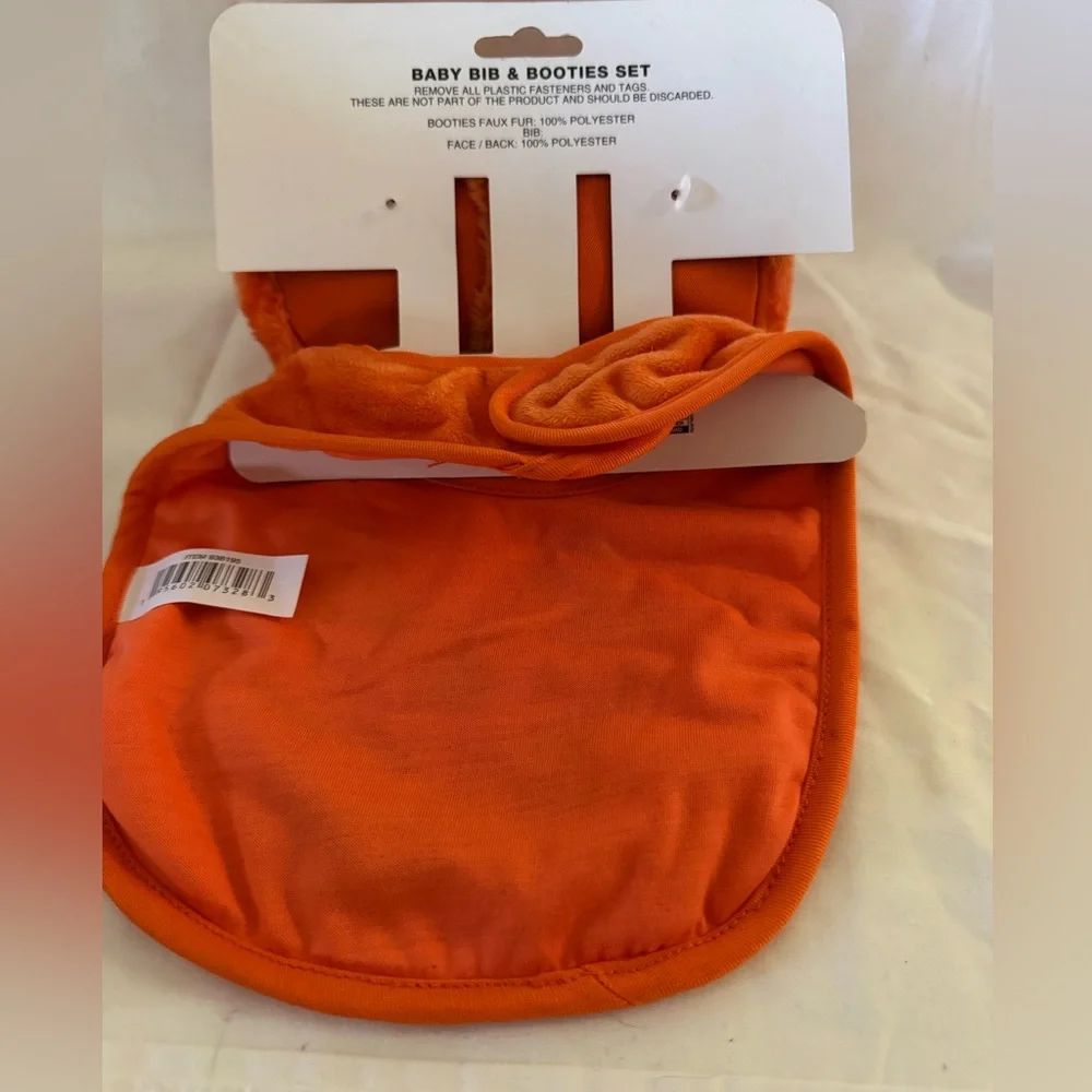 New Pumpkin Face Baby Bib 0-12 mo & Booties 0-6 mo Set